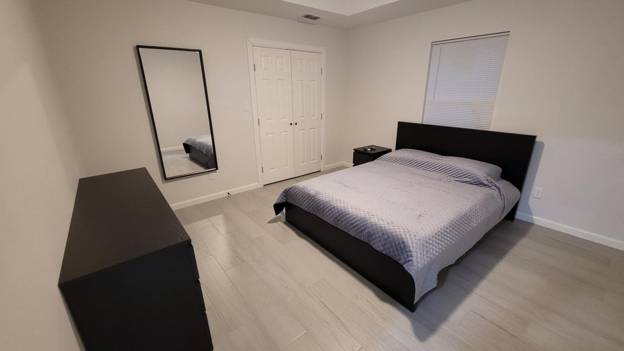 The House With The Blue Door. Apartment McAllen Exterior photo